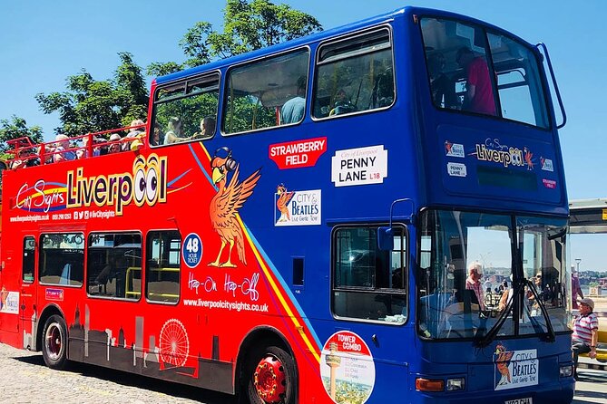 Liverpool: "Blue Route" - City & Beatles Tour - Live music is the part you remember