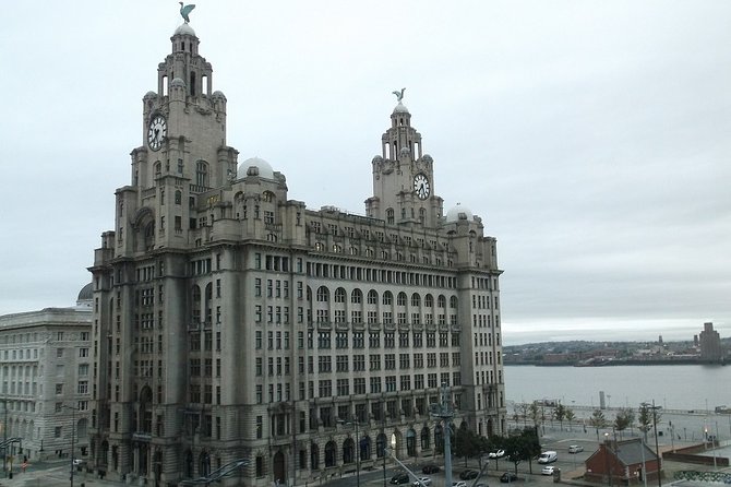 Liverpool Private City Tour and Chester City - St George’s Hall and the Culture Quarter
