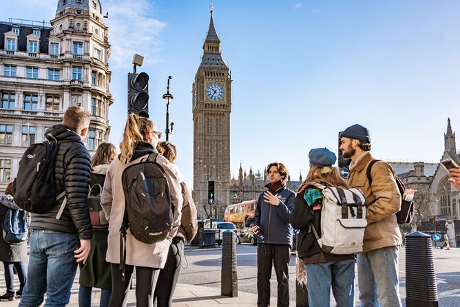 London: 2 Guided Walking Tours + Hop-on Hop-off Bus +River Cruise - Seeing London from the Thames