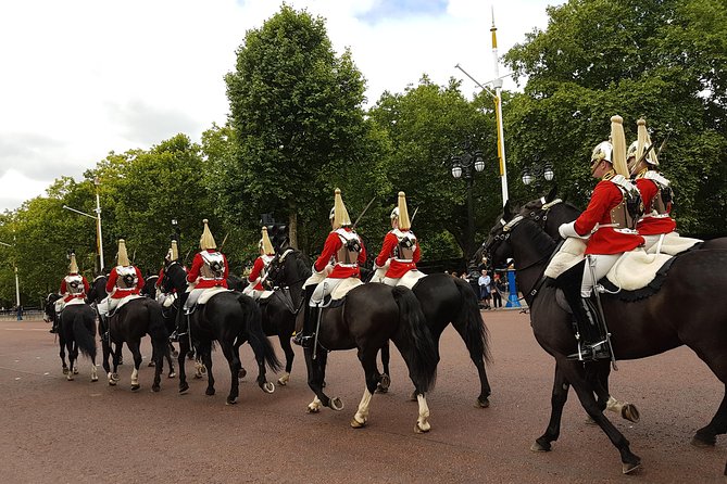 London 30 Top Sights with Fun Local Guide - Millennium Bridge and the view of St. Paul’s