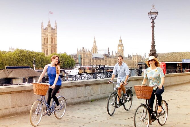 London Bike Tour: Landmarks, Secret Gems, Pub Stop & Street Art - St. James’s Park, Horse Guards Parade, and the Mall