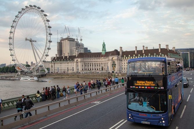 London by Night Sightseeing Open Top Bus Tour with Live Guide - Buckingham Palace after dark