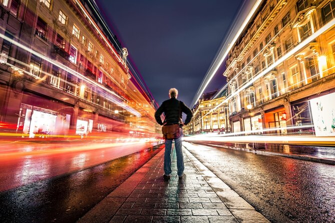 London by Night Walking Tour with Christmas Lights - Piccadilly Circus delivers the classic London photo