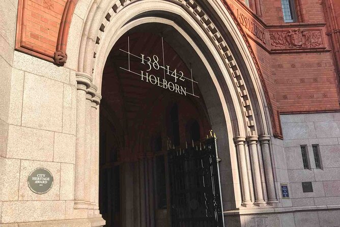 London Charles Dickens Puzzle Questo and Self-Guided Tour - Starting with Dickens at 47 Doughty Street