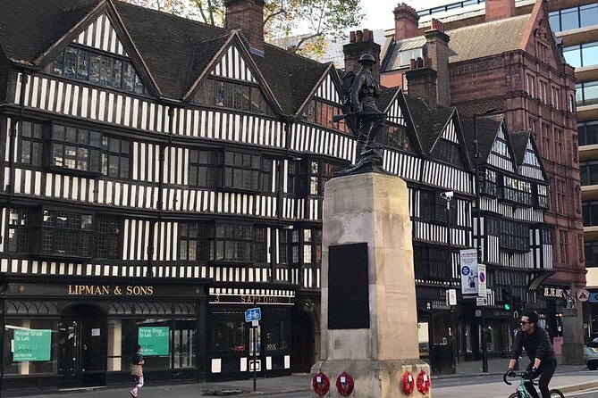 London Charles Dickens Puzzle Questo and Self-Guided Tour - The lost theater at Lincoln’s Inn Fields
