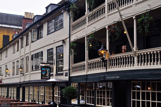 London Christmas Carol & Charles Dickens Small Group Walking Tour - Simpson’s Tavern and the question of Scrooge’s supper