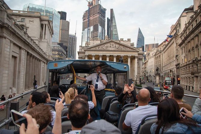 London Christmas Day 1 Day Hop-on Hop-off Bus Tour - Who should book this Christmas Day tour?