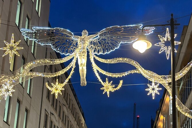 London Christmas Lights Guided Tour With Christmas Music - Oxford Street and Regent Street: London’s big Christmas show