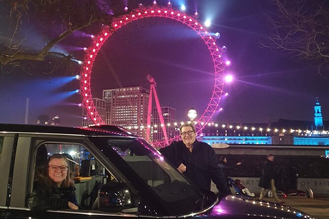 London Christmas Lights Private Tour by Traditional Black Cab - Chelsea, Belgravia, and Kensington after dark