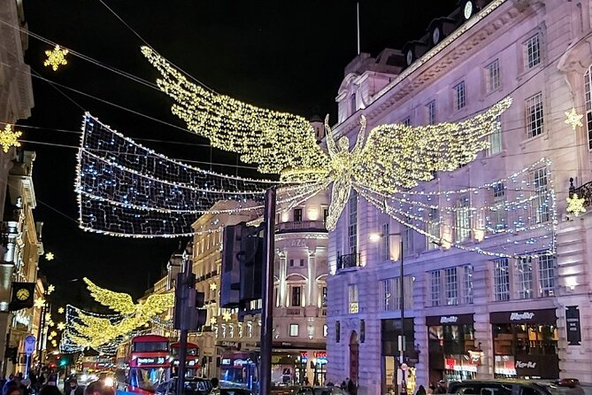 London Christmas Lights Self Guided Walking Tour - Starting at Trafalgar Square’s Norwegian tree