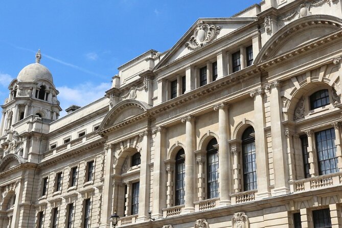 London: Churchill & World War 2 Walking Tour - The Cenotaph and the public ritual of remembrance