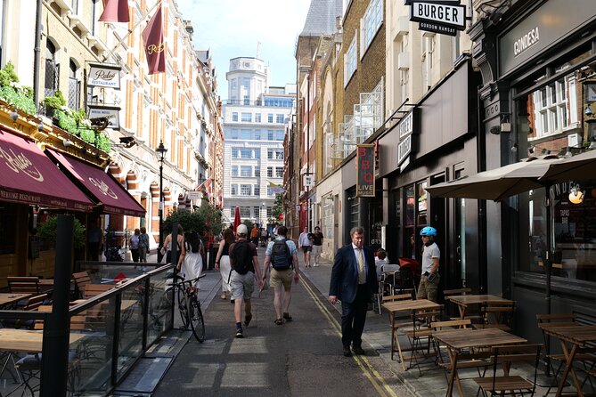 London Classic Landmarks Bike Tour with Local Guide - Trafalgar Square and Covent Garden