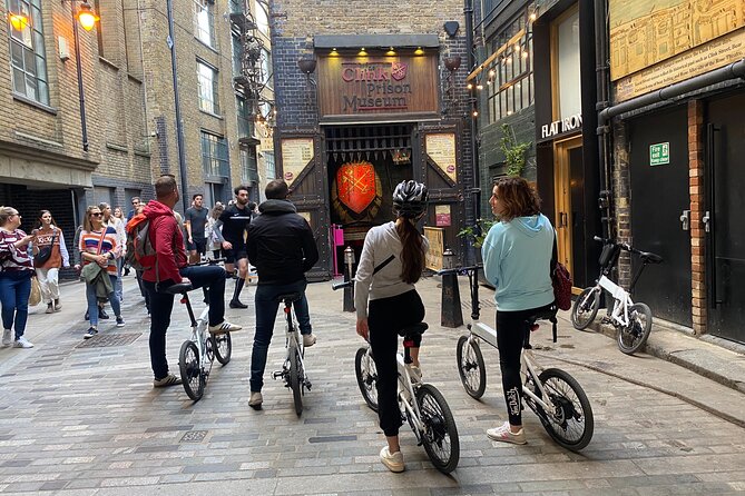London E-Bike tour & Borough market - London Bridge and Tower Bridge