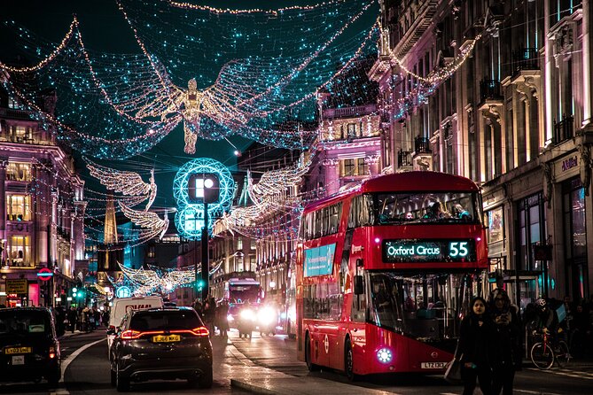 London Exclusive Christmas Lights Guided Tour by Black Cab - Why a black cab works well for London at Christmas