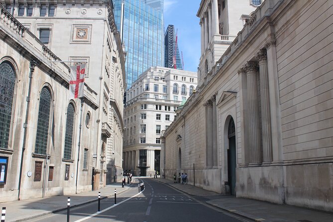 London Film Walk - Following the Thames toward Borough Market