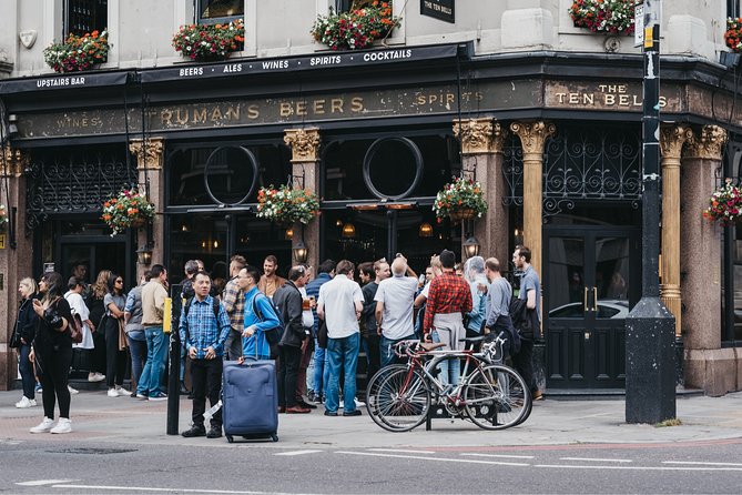 London Food & Drinks Private Tour - British Taverns & Pubs - Old Spitalfields Market and a pause for coffee