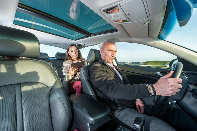 London Gatwick Airport Arrival Transfer (Airport to London Hotel) - Luggage rules for families and larger groups