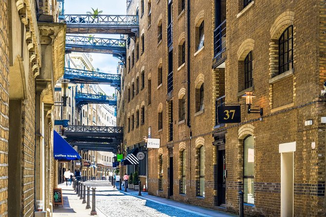 London Gin Safari: A Spirited, Juniper-Fuelled Jaunt - Why this bike tour feels different
