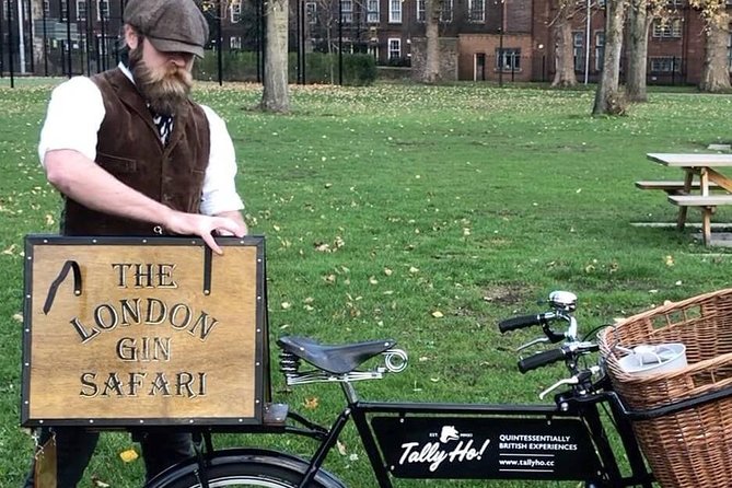 London Gin Safari: A Spirited, Juniper-Fuelled Jaunt - Why the graffiti zone earns its place