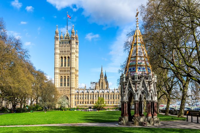 London: Guided Tour Westminster Abbey + Optional Parliament Entry - Why Westminster Abbey deserves the first two hours