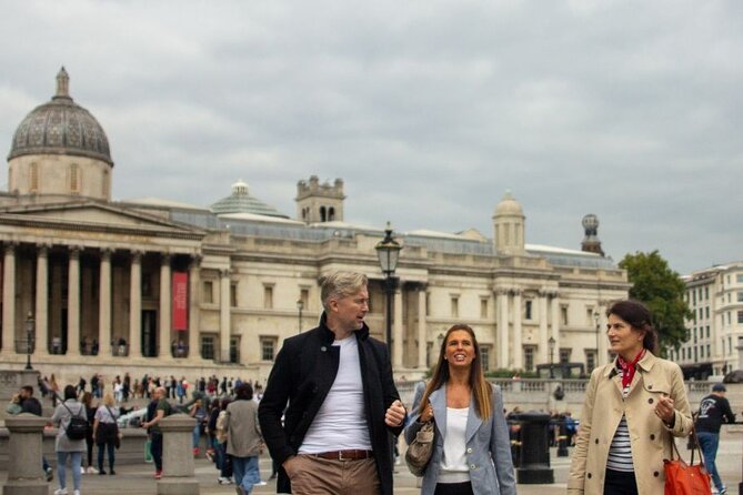 London Half Day Tour with a Local Guide: Private & Custom - Buckingham Palace and the classic London route