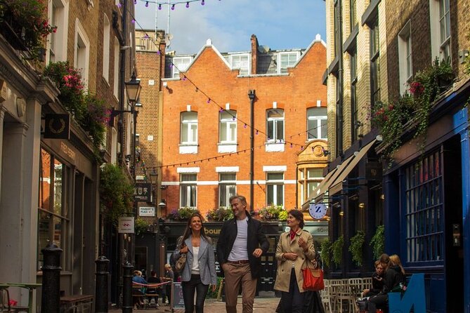 London Half Day Tour with a Local Guide: Private & Custom - Hackney canals and a slower neighborhood walk