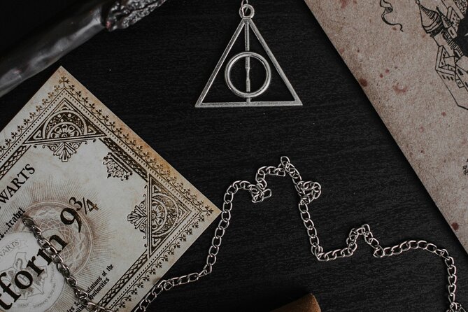 London: Harry Potter Walking Tour with Platform 9 3/4 - Goodwin’s Court and London’s darker wizarding mood