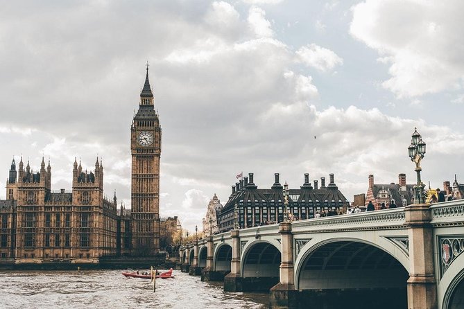 London Heathrow Airport Private Transfer Service To London - Leaving Heathrow without wrestling your luggage