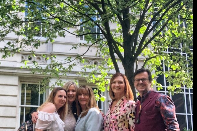 London Hidden Gardens Taxi Tour - Postman’s Park and the Watts Memorial
