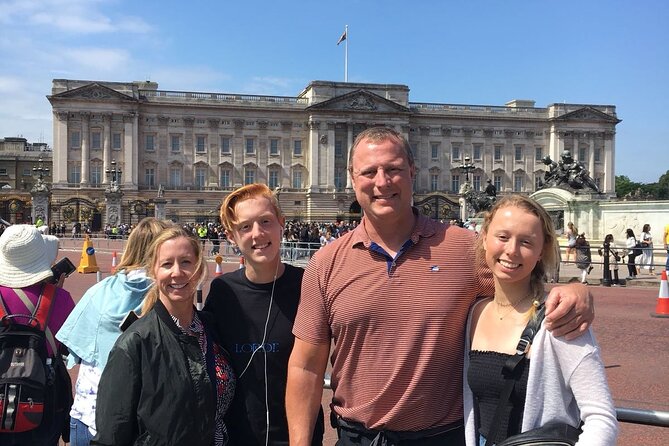London Highlights Family-Friendly Walking Tour with Top Guide - St. Paul’s Cathedral and the City of London