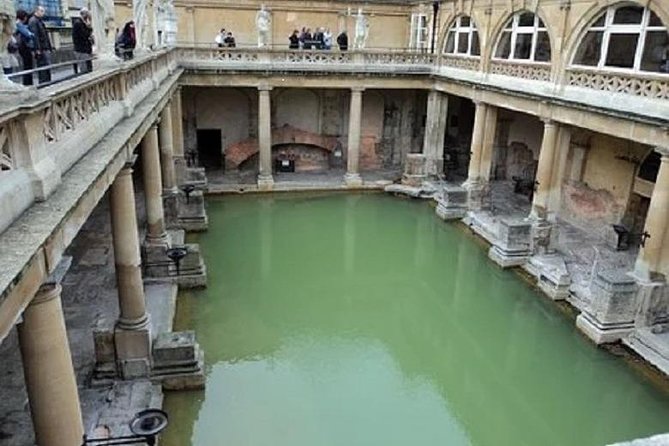 London Hotel Return via Bath & Stonehenge & Windsor Castle - Bath and the Roman Baths from 9 to 10