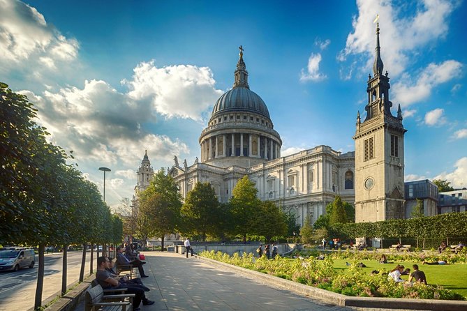 London In One Day Private Car Tour - St. Paul’s Cathedral and Christopher Wren’s great dome