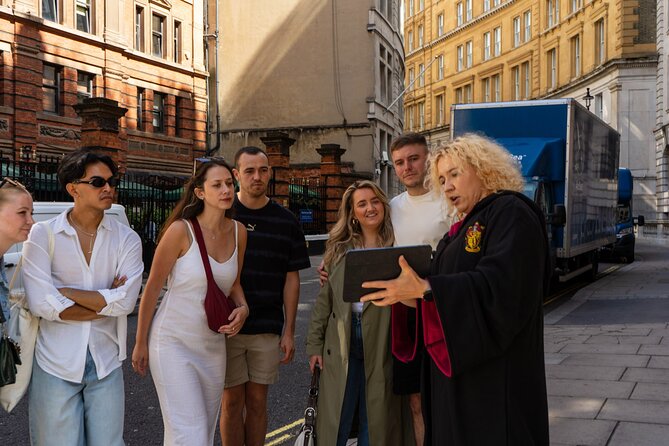 London: Interactive Harry Potter Walking Tour - Piccadilly Circus: a short filming stop