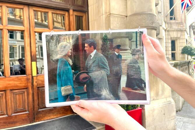 London: Movie and TV Locations Guided Walking Tour - Following James Bond across the ceremonial center