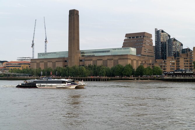 London: Naval College + Painted Hall + Uber Boat: One Way Trip - What the Thames ride is like