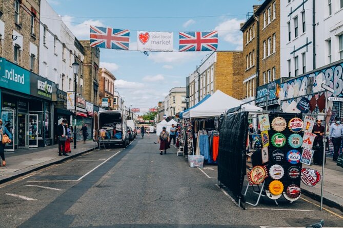 London: Notting Hill Self-Guided Walking Tour with an APP - The Notting Hill Bookshop and a Useful Film Distinction