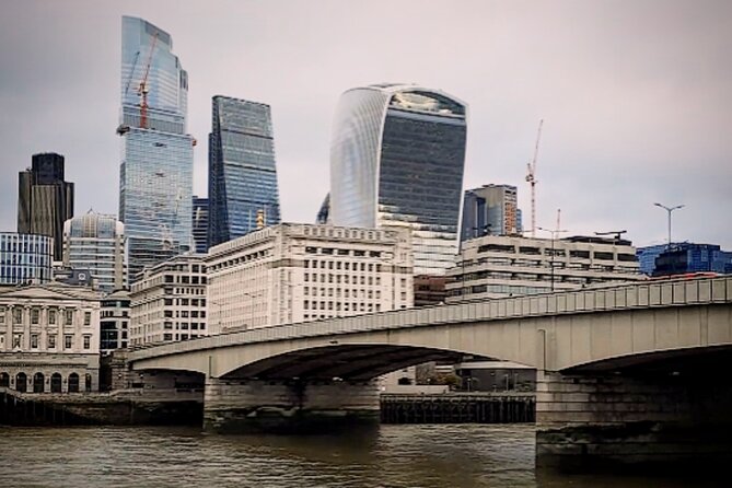 London Past & Present Backstreet Historical Tour - Borough Market in 20 minutes