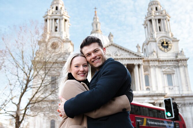 London: Photoshoot at St.Pauls Cathedral & Millennium Bridge - Key points to know before booking