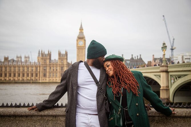 London: Private Landmarks with a Professional Photographer - What this London photo session really offers