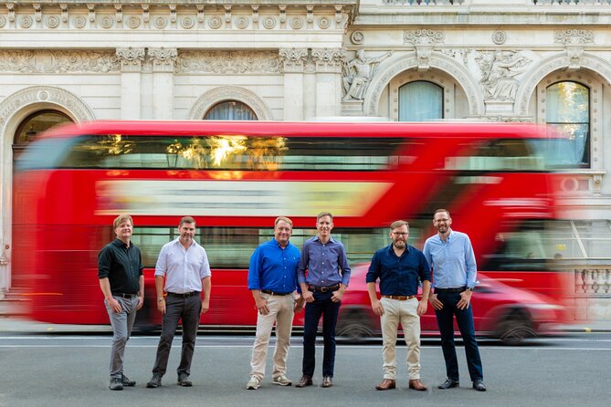 London - Private Photoshoot with a Top-Rated Local Photographer - Getting your photographs after the session