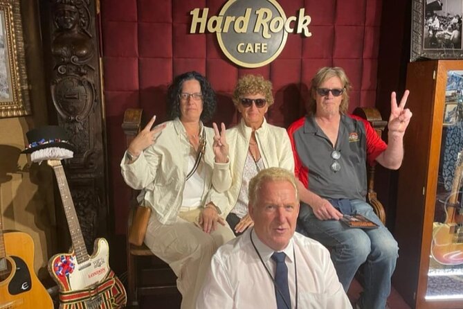 London Private Rock and Roll Tour with Pick Up - Abbey Road and the famous crossing