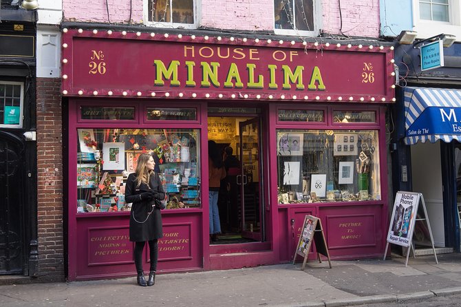 London Private Walking Tour: Notting Hill, Highlights & Markets - The Notting Hill film stops