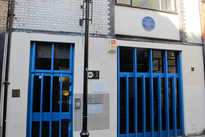 London Rock Music Heritage Soho and North London Tour - Abbey Road Studios and the famous crossing