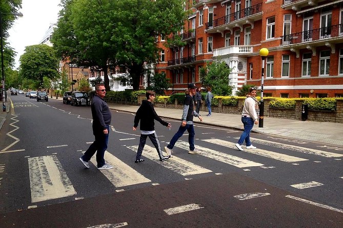 London Rock N Pop taxi Tour - Album covers, music videos, and unexpected stops