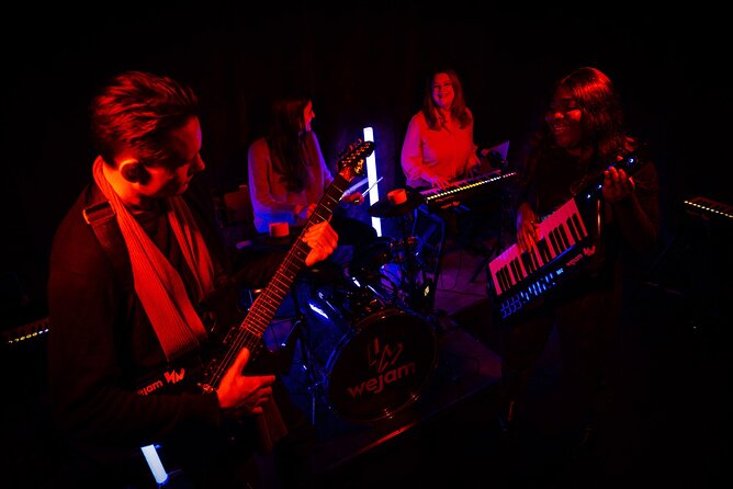 London: Rock On! Camden's Interactive Rockstar Experience - Rehearsing famous songs and chasing a score