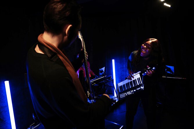 London: Rock On! Camden's Interactive Rockstar Experience - What the guide adds to the hour