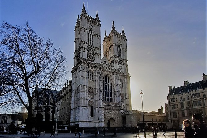 London Royal Highlights - Private Taxi Tour with Hotel Pickup - Why a private taxi works well in central London
