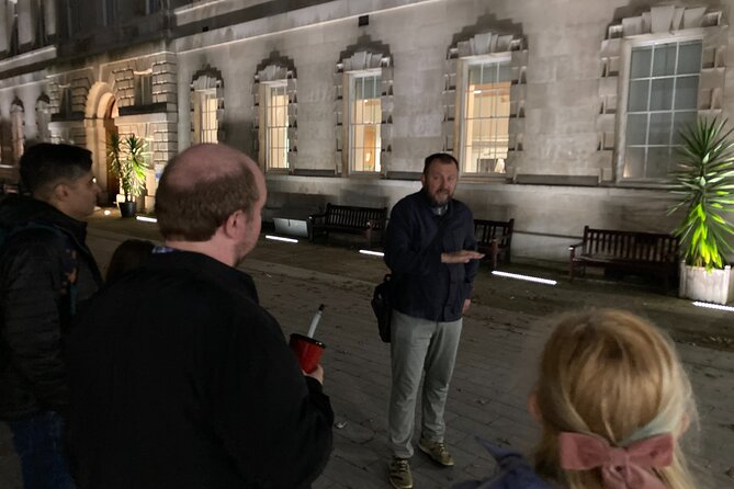 London's Ghosts & Gruesome Past Nighttime Walking Tour - Five reasons this night walk is worth your evening