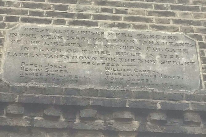 London’s Millennia of Medical Progress Private Historical Tour - Churches, water, plague burial, and Jewish charity
