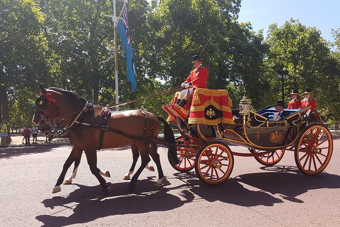 London's Palaces & Parliament Tour (See Over 20+ London Top Sights) - St James’s Palace and the royal neighborhood